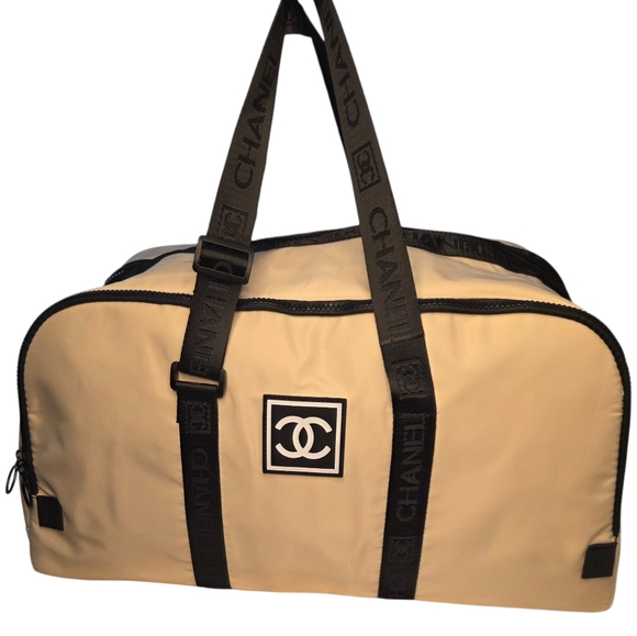 CHANEL Cream And Black Logo Duffle Bag - Picture 2 of 9